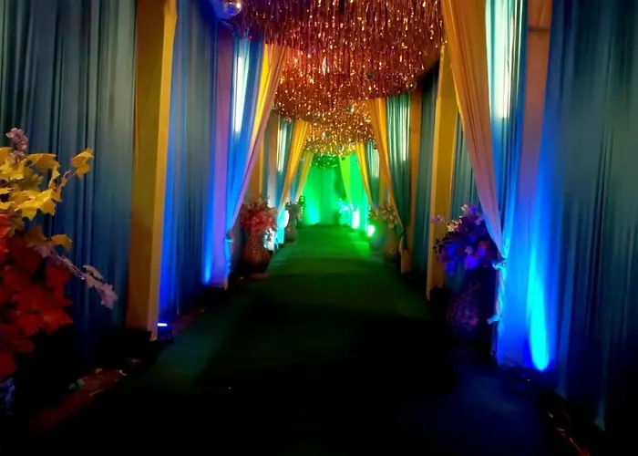 Blue Crystal Banquets And Hotels Patna 
