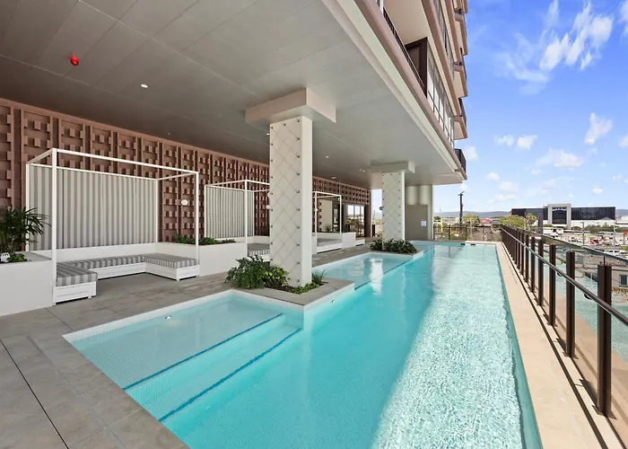 Yves Mermaid Beach Apartments By Cllix Gold Coast