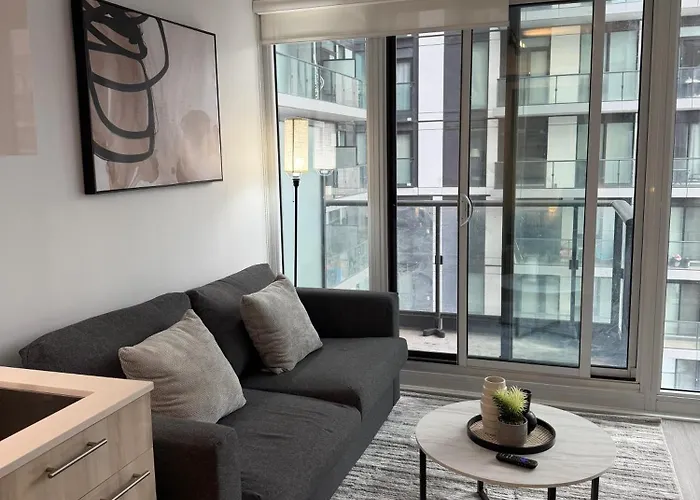 Luxury Condo Downtown Toronto