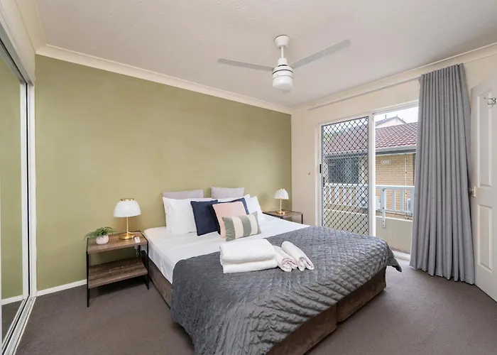 Surfers Tradewinds Hotel Gold Coast