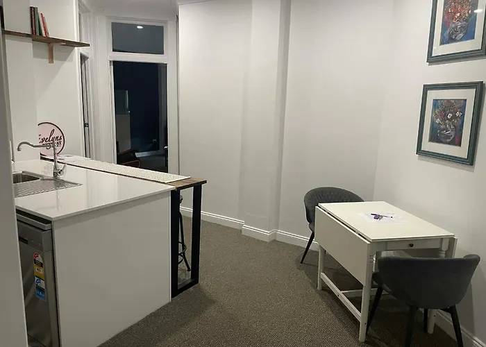 Adelaide Mansions Serviced Apartments