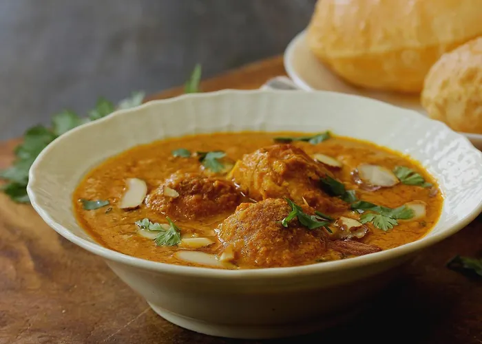 Super Townhouse Oak Silver City Chowk Formerly Hw Residency Dehradun