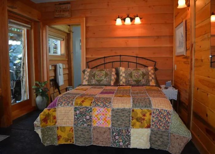 Lanzarotta Bed And Breakfast Eugene