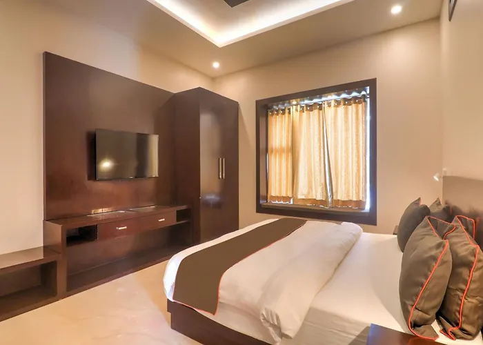 Super Townhouse Amaraa Farms Near Lulu Hypermarket Lucknow