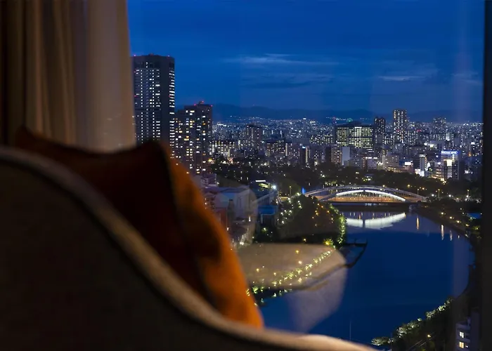 Doubletree By Hilton Osaka Castle Hotel