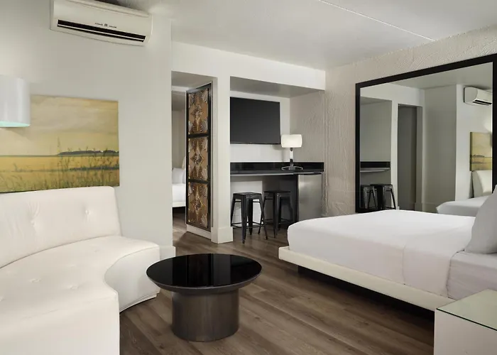 The Clarendon Hotel & Spa, BW Signature Collection (Adults Only) Phoenix