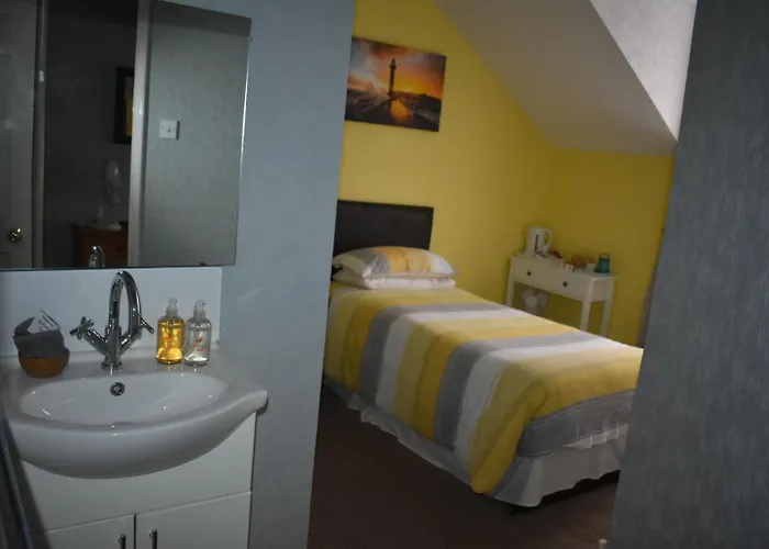 The Phoenix Guest House Scarborough