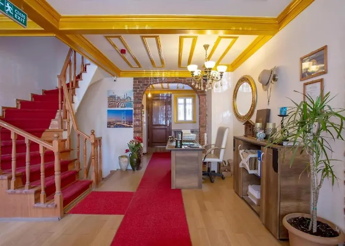 April Mansion Aparthotel Istanbul