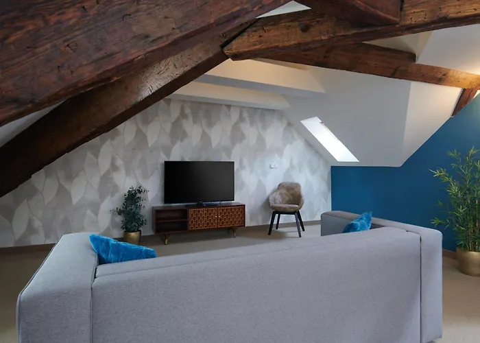 Golden Angel Suites By Adrez Prague