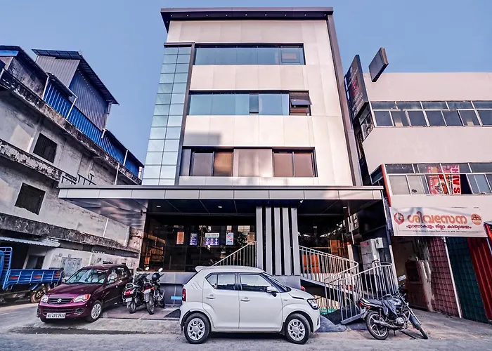 Super Townhouse Edasserys Sea Pearl Kochi