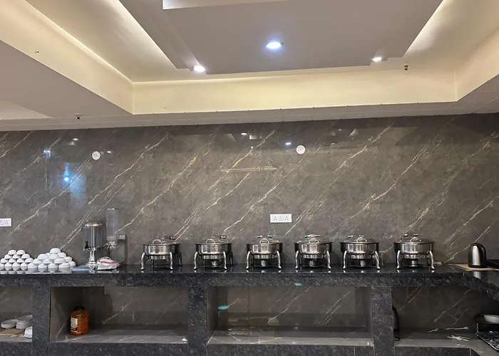 Hotel Impress By Rmr Hotels New Delhi