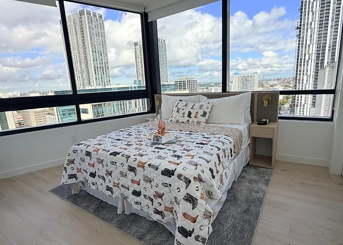 District 225 Aparthotel Miami