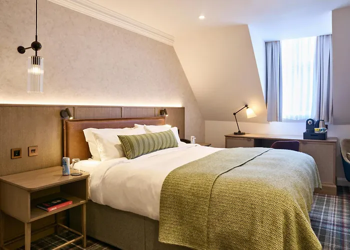 Radisson Blu Hotel, London Tottenham Court Road