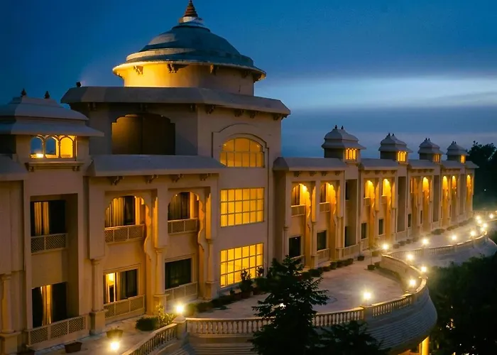 Renest Shraddha Inn - Shirdi