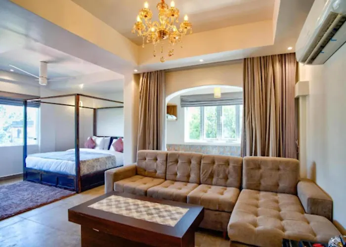 Hotel Pajaros Blu Calangute