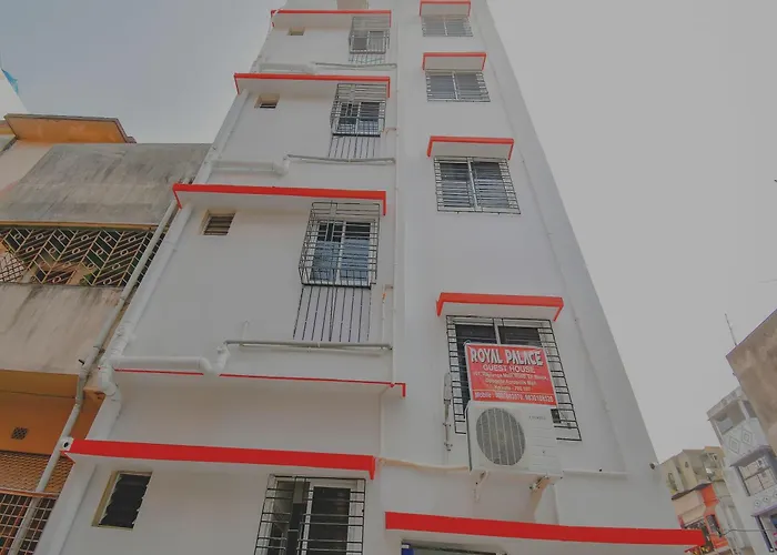 Hotel O Royal Palace Kolkata