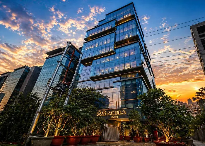 Aquila Grand Suites - Noida Sector 136
