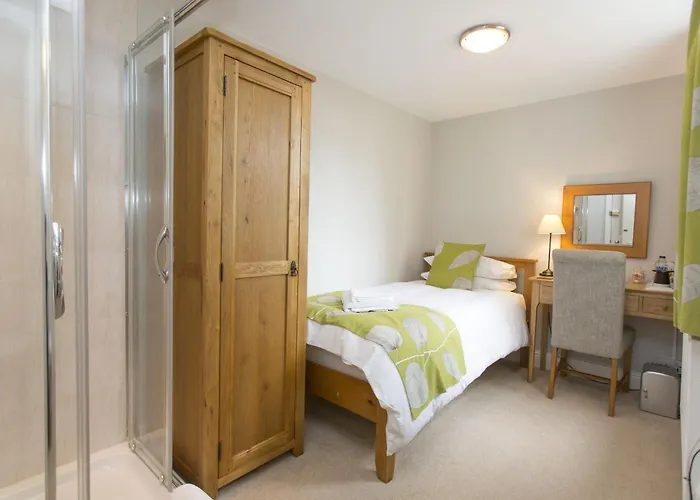 Rosslyn House Bed & Breakfast Whitby