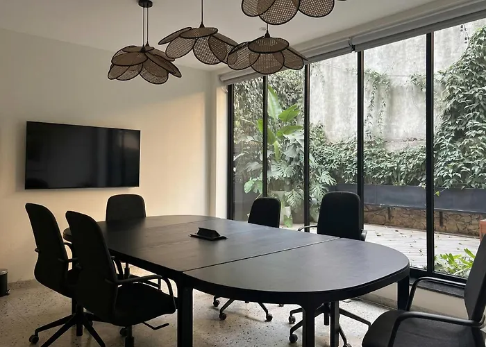 Wellesley Hotel Pune