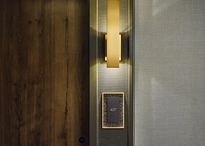 Apiary Hotel Belleview Station Denver