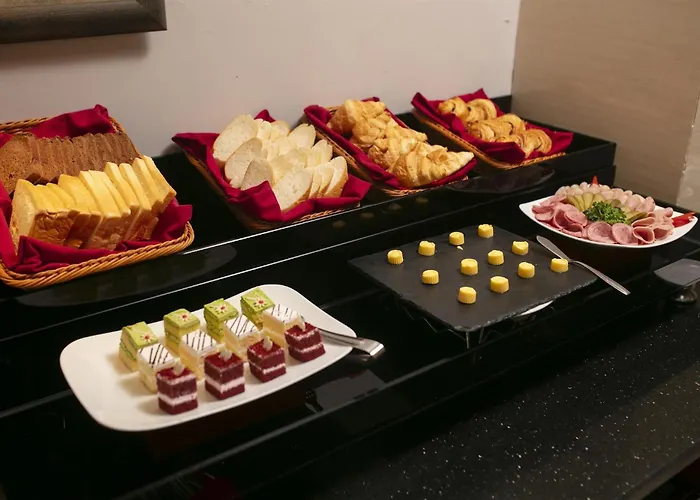 Luxeden Signature Hotel Hanoi