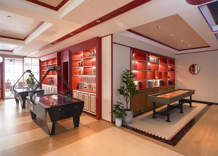 The Cruise Hotel Pattaya