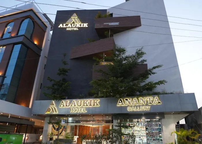 Alaukik Hotel Shirdi