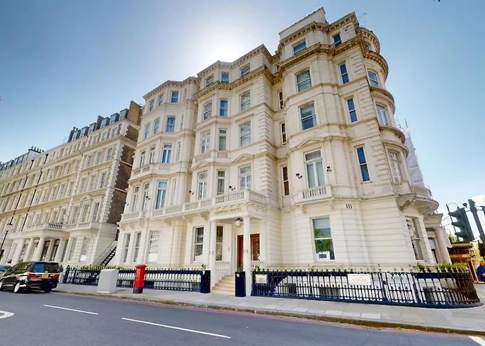 Ashburn Hotel London