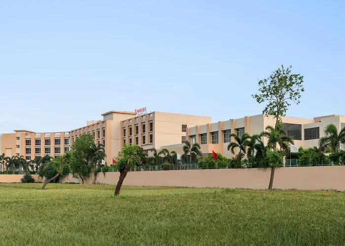 Ramada By Wyndham Bodh Gaya Mahabodhi Hotel