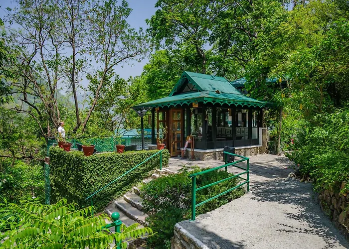 Neemrana'S Glasshouse On The Ganges Rishikesh
