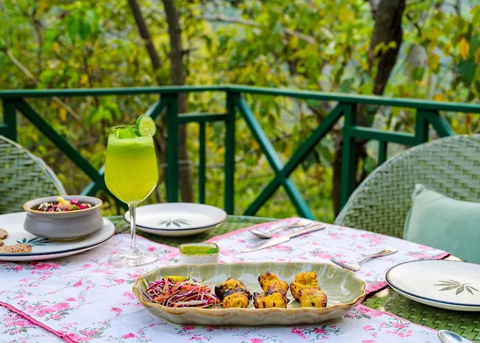 Neemrana'S Glasshouse On The Ganges Rishikesh