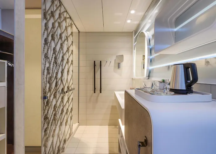 Port Tower By Isrotel Design Tel Aviv