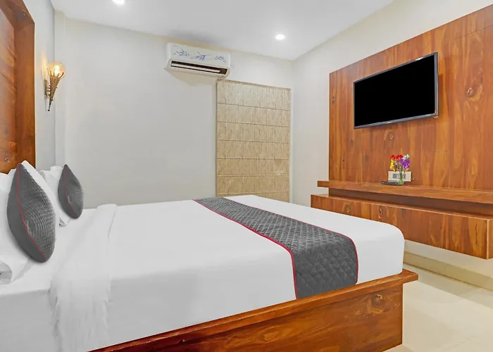 Super Townhouse Rcc Pride Hotel Hyderabad