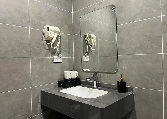 Valoria Premium Hanoi Hotel And Travel