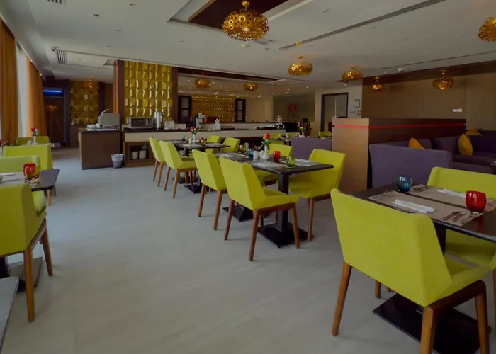 Carnelian Muscat - Airport Hotel