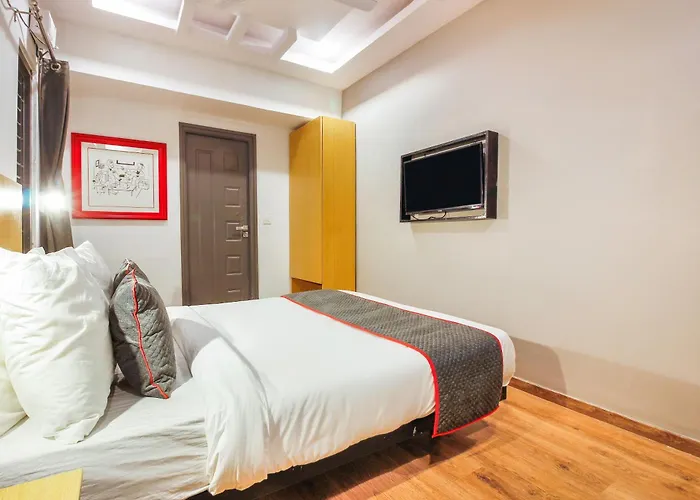 Super Townhouse Rcc Sunrise Hotel Hyderabad