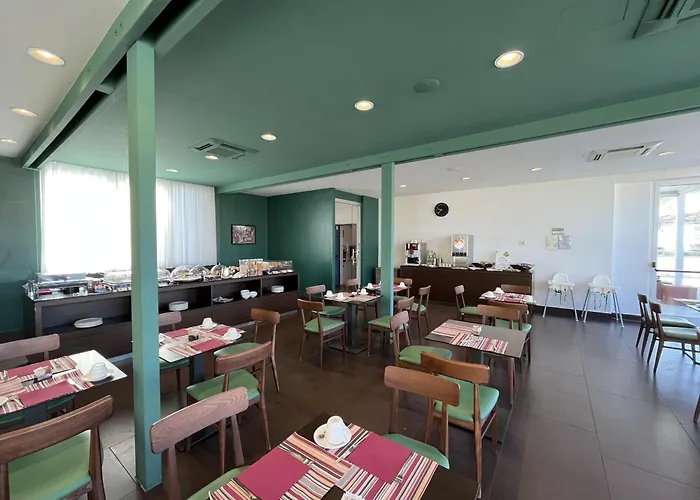 Best Western Plus Hotel Plaza Naples