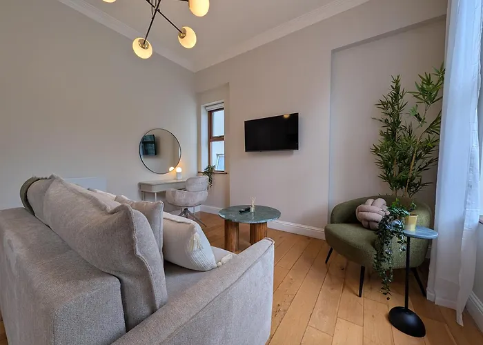 Crawford House - Scholarlee Living Apartments Cork