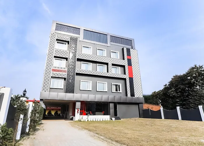 Townhouse Prithvi Resort Near Phoenix Palassio Lucknow