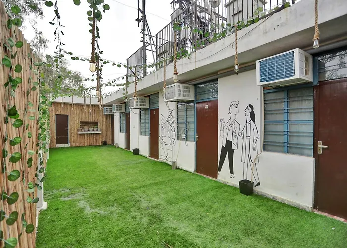 Hotel O Sky View Residency Delhi 