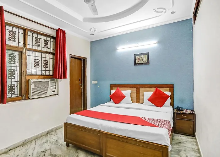 Hotel Owhite Elephant Indirapuram
