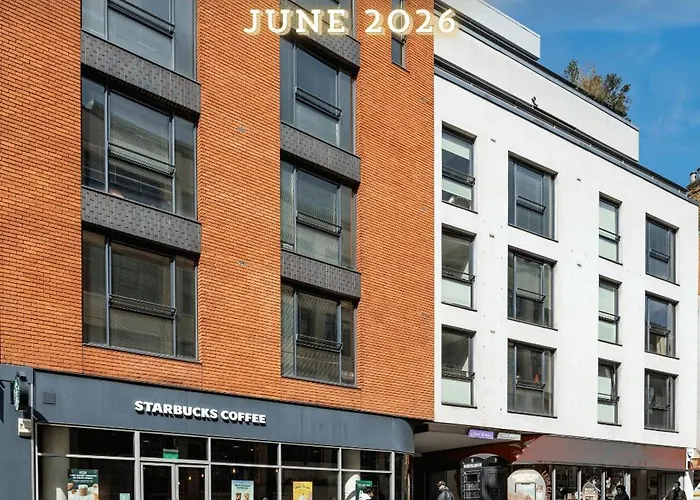 Farringdon Apartments By Dmontrio London