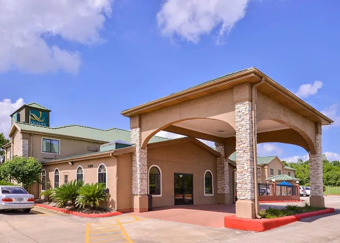 Quality Inn & Suites Beaumont