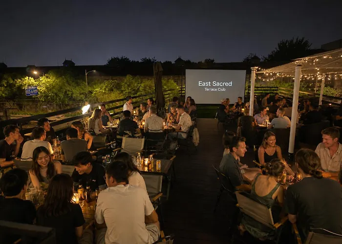 East Sacred Hotel Leo Beijing Easy Walk From Metro丨stress-Free Live Near The Forbidden City In The Historic Center