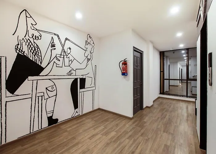 Super Townhouse The Den Hotel Kolkata