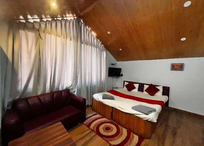 Bentenwood Resort - A Beutiful Scenic Mountain & River View Manali 