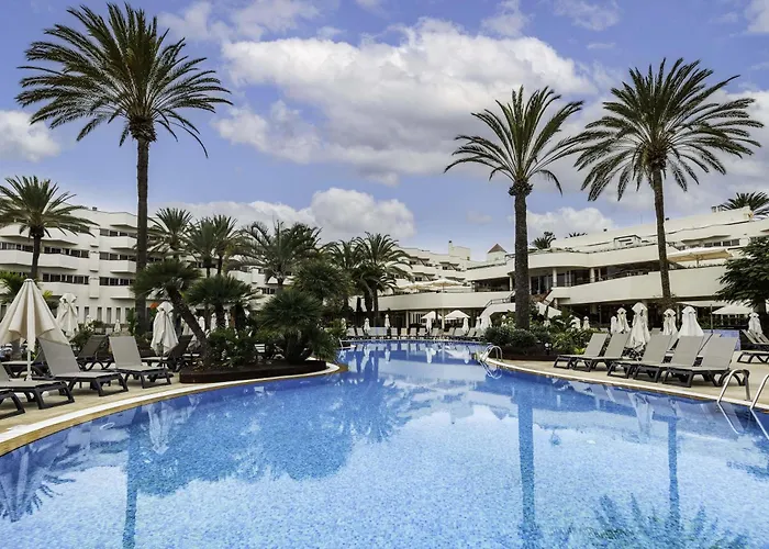 Barcelo Corralejo Bay - Adults Only Hotel