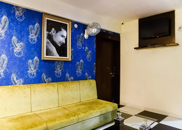 Hotel O Radhika Palace Bhopal