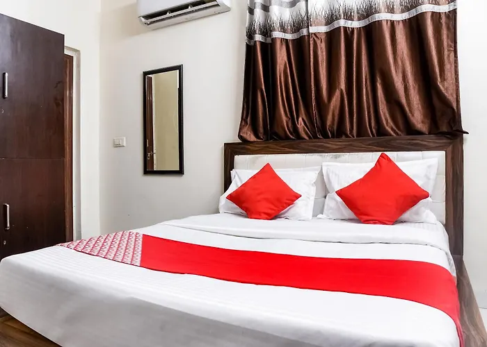 Hotel O Radhika Palace Bhopal