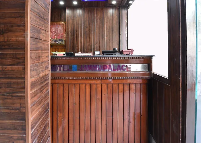 Oyo Hotel Jammu Palace